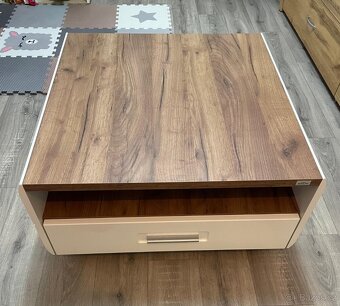 Konferenční stolek - 8