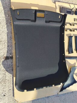 Černá stropnice s plastama Škoda Octavia 1 - 8