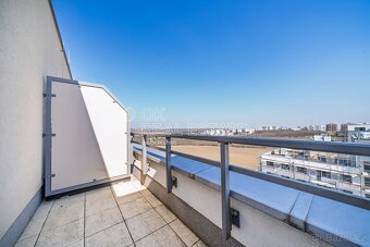 Penthouse 2+kk se 2 terasami a velkou garáží, ev.č. 00682 - 8