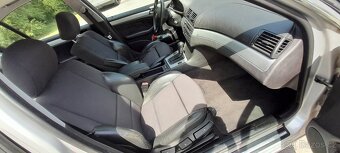 BMW 323i Automat E46 - 8