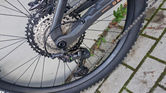 Elektrokolo Orbea Wild M-TEAM 2025 - velikost L, najeto pouz - 8