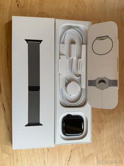 Apple Watch Series 11 – Titan, 42 mm, Cellular (nové, rozb - 8
