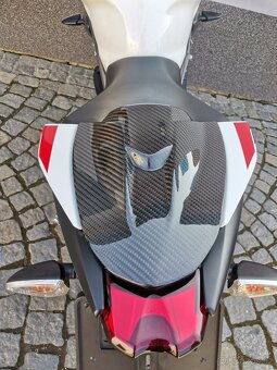 Triumph Street triple - 8