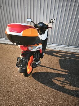 Honda SH 125i REPSOL (2007) VÝPRODEJ - 8