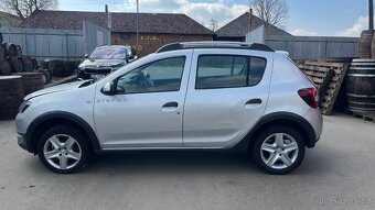 323. Dacia Sandero 1.6B Na náhradní díly - 8