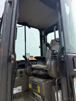 CASE CX35 - 8
