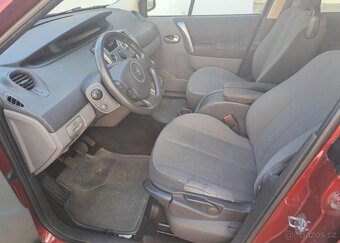 Renault Scénic 1,5 dCi nafta manuál 76 kw - 8