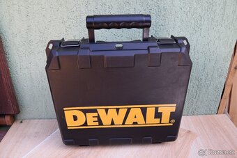 Přímočará pila Dewalt 323 K - 8