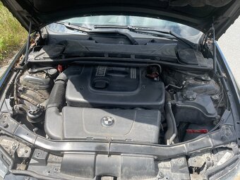 BMW E90 320d 120kW – pojízdné, nová STK, nové turbo + sada z - 8