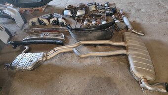 VW Touareg V10 TDI díly, barva LA7W - 8