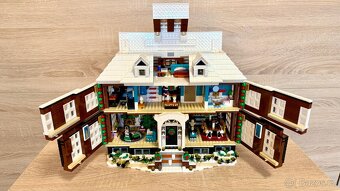 Lego Ideas 21330 Sám doma / Home alone - 8