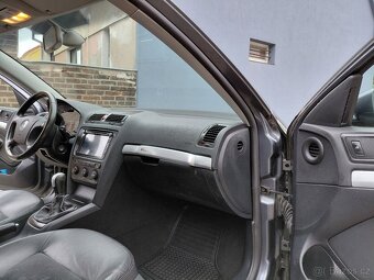 Škoda Octavia Scout 4x4 2.0tdi - 8