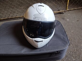 Překlopná přilba Shark - 8