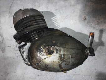 motor na ČZ 150 - 8