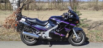 Suzuki GSX 1100 F dobrý stav, kufry, málo km - 8