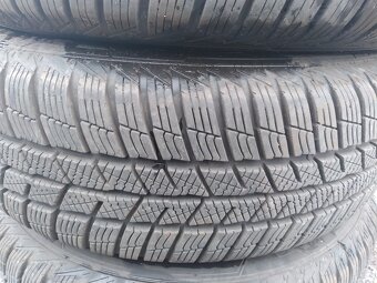 KOMPLET ZIMNÍ KOLA 195/65R15 8mm - 8