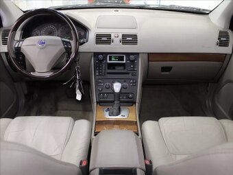 Volvo XC90 2,9 T6 4x4 AT 7-míst 1.majitel 200 kW automat zel - 8