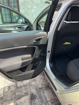 Opel insignia - 8