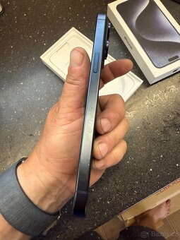 Iphone 15 pro max 256 modrý titan - 8