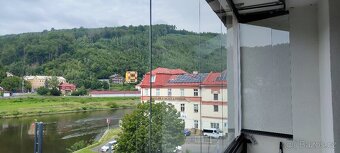 Pronájem bytu 1+kk s lodžií, 30m2, pěkný výhled - 8