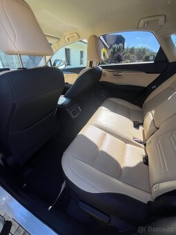 Lexus NX300h, 4x4, luxusní výbava, světlá kůže, odpočet DPH - 8