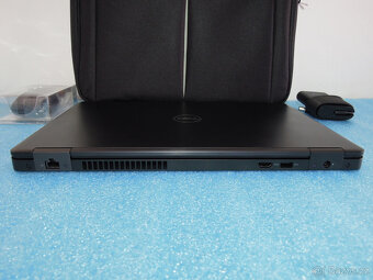 Dell Latitude 5580 IPS FULL 15.6“ Intel i5-6200u 8GB 256 SSD - 8