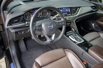 Opel Insignia 2.0 Turbo 230k S&S GSi 4x4 A/T - 8