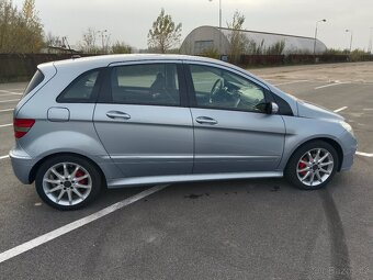Mercedes Benz b200 turbo - 8