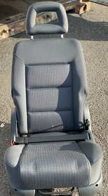 Prodám NOVÉ zadní sedačky, různé vzory na vozy VW Sharan. - 8