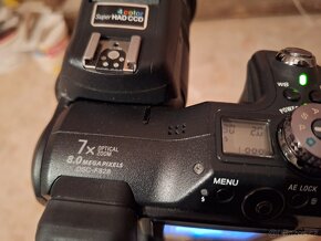 Prodám zrcadlovku Sony - 8