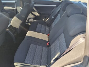 ŠKODA OCTAVIA COMBI 1.6TDi 77KW R.V.2011 - 8