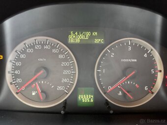 Volvo V50 2,0D 100kW Momentum - 8