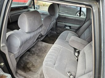 LUNCOLN TOWN CAR 5.0L ROK 1984 - 8