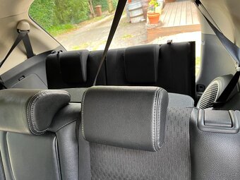 Mitsubishi Outlander - 8