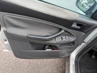 Ford kuga 4x4 2.0 TDCi 100kw manuální převodovka - 8