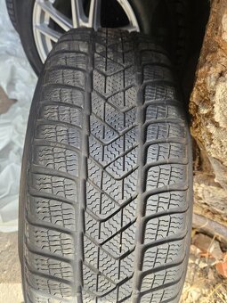 Zimní sada 7,5x17 ET 45, 5x108 mm, Pirelli 215/65/17, 7-8 mm - 8