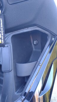 Piaggio Beverly 125 , původ ČR, najeto pouze 10 tisíc - 8