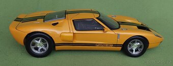 Ford GT 2004 1:12 - 8