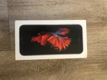 krabičky Apple - 8