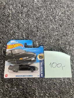 Hot Wheels - 8