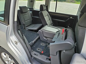 VW Touran 1.6 MPI 75 kW 7 míst 2007 - 8
