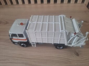 Liaz 110.850 popelarský voz (model) - 8