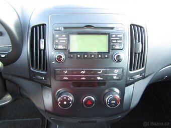 Hyundai I30 1.6 CRDi ,  66 kW nafta, 2010 - 8