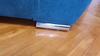 Prodám rohovou sedací soupravu rozkládací+ taburet zdarma - 8