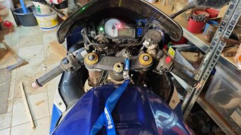 Suzuki GSX-R 1000 K1 - 8