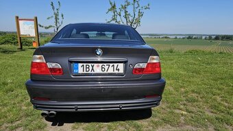BMW E46 330ci manuál - 8