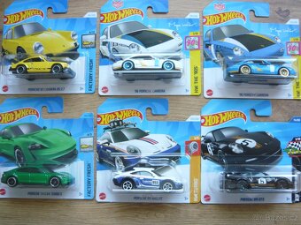 AUTÍČKA HOT WHEELS - 8