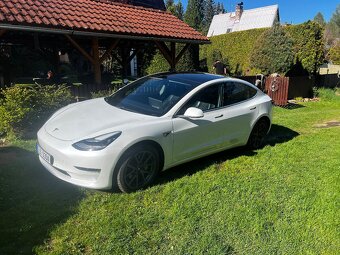 Tesla Model 3 Long Range - 8