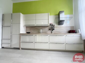 Prodej bytu 3+1 po celkové rekonstrukci, K. Vary, ul. Foerst - 8