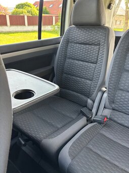 Volkswagen Touran 1.9Tdi 77kW 2010 7míst - 8